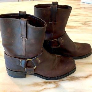 Mens Frye boots size 10